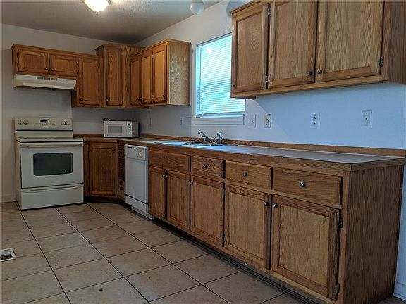 2nd image of 3400 E 61st St