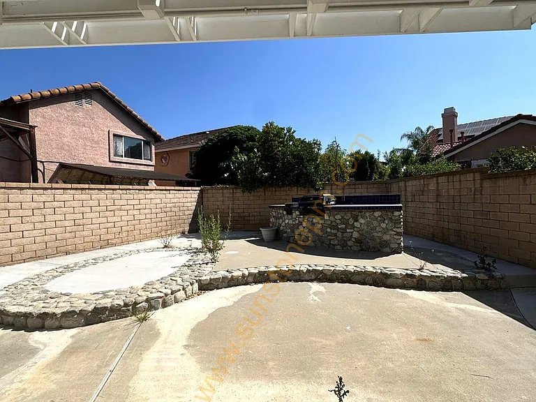 2180 Hedgerow Ln — Photo 21