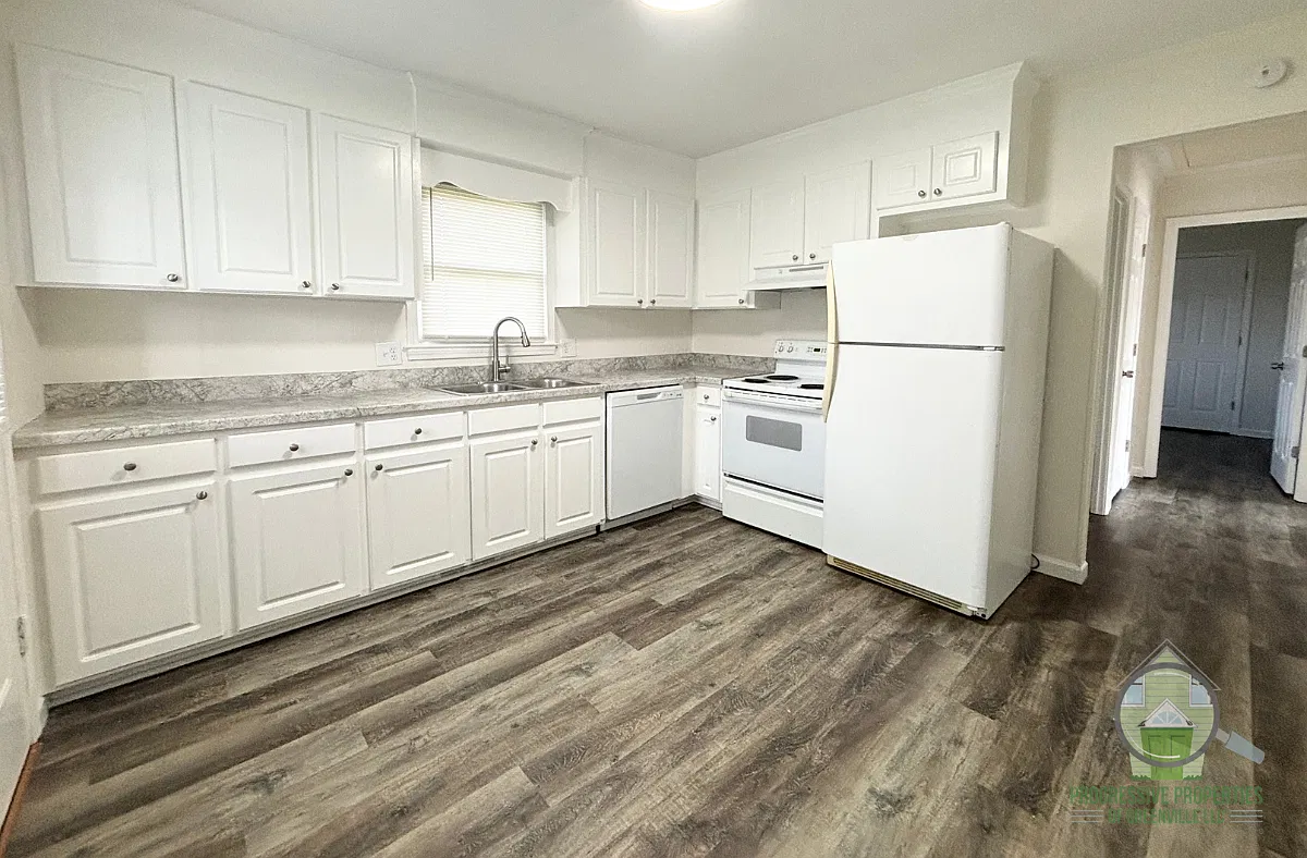 900 East Georgia Road - 5E — Photo 3