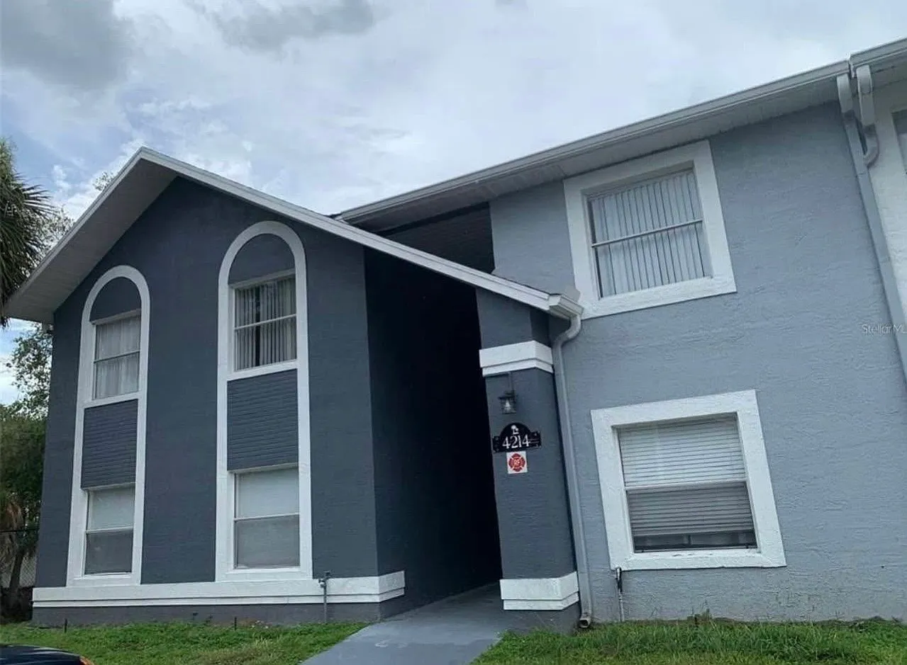2 bed, 1006 sqft, $1,500 — Photo 2