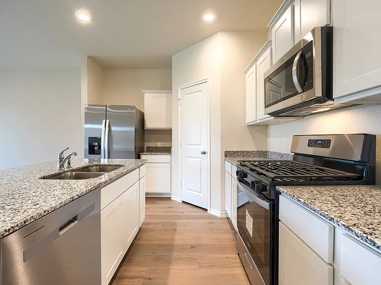 3905 Jasper Ln — Photo 12