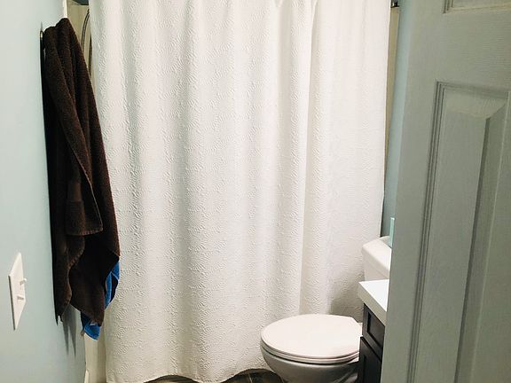Hall Bathroom 