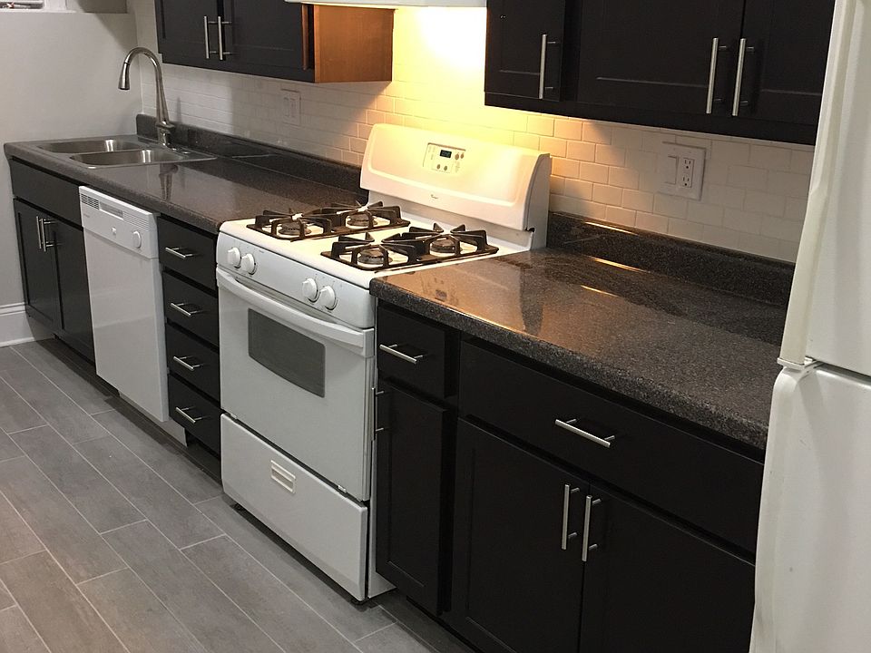 1st image of 1070 W Thorndale Ave APT G