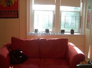 100 Kilsyth Rd #3A, South Easton, MA 02375