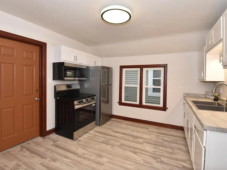 936 S 74th St #936A — Photo 7