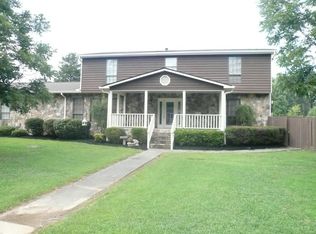 1712 Cannon Dr, Fort Oglethorpe, GA 30742