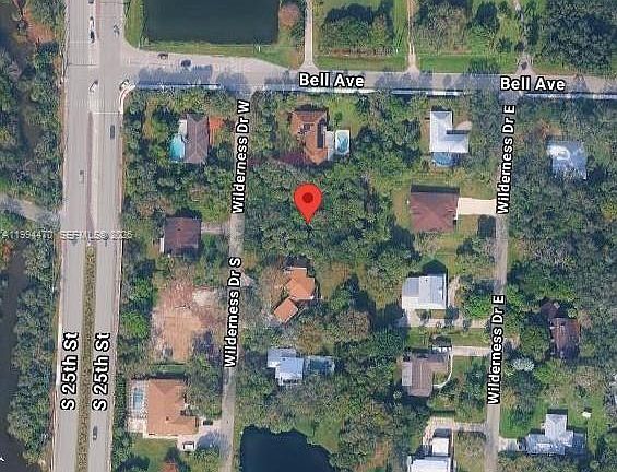 4th image of 3602 Wilderness Dr W