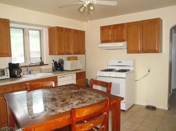 290 Central Ave, Haledon Boro, NJ 07508