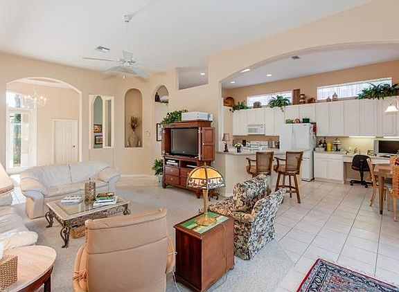 4th image of 8078 Glen Abbey Cir