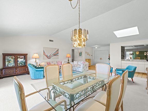 5th image of 2330 SW 23rd Cranbrook Drive