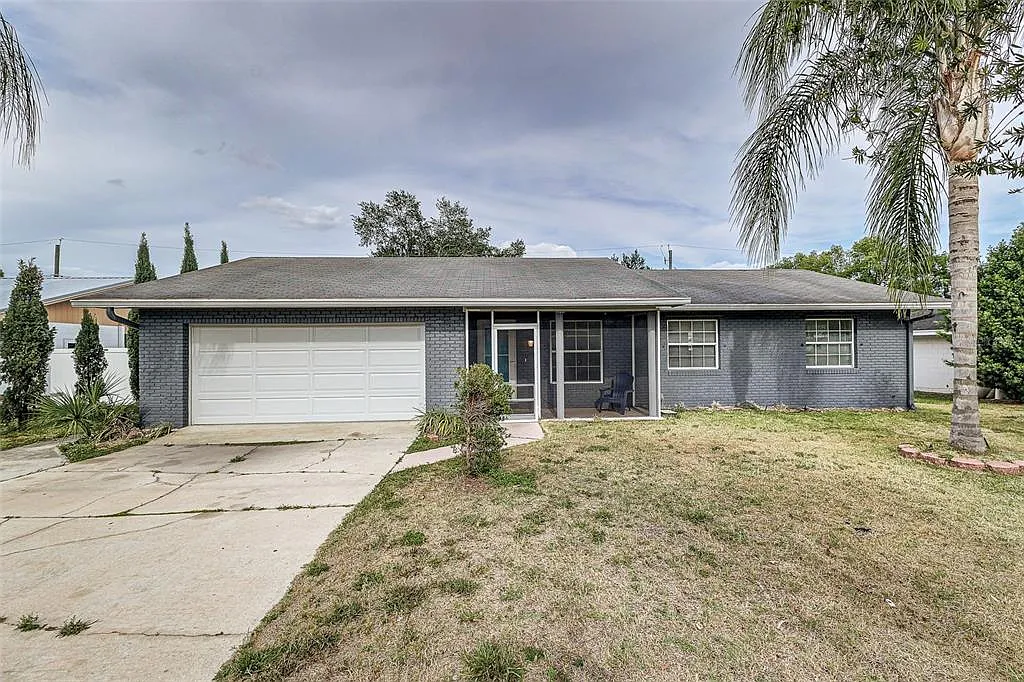 3 bed, 2.0 bath, 1470 sqft, $2,000 — Photo 1