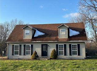 621 Leon Prall Road, Otisco, IN 47163