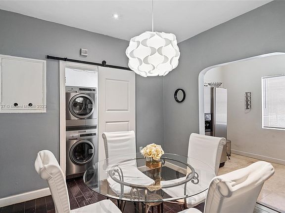 5th image of 1557 Meridian Ave APT 106