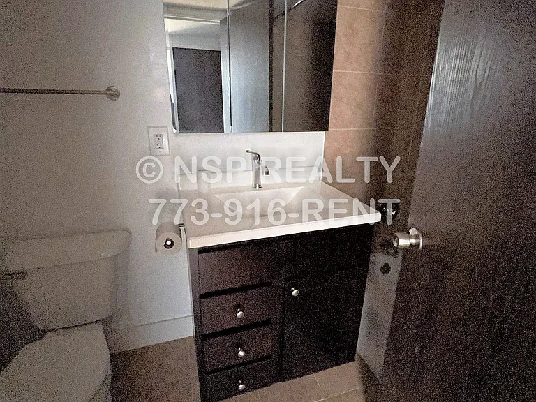 N Quentin Rd — Photo 13