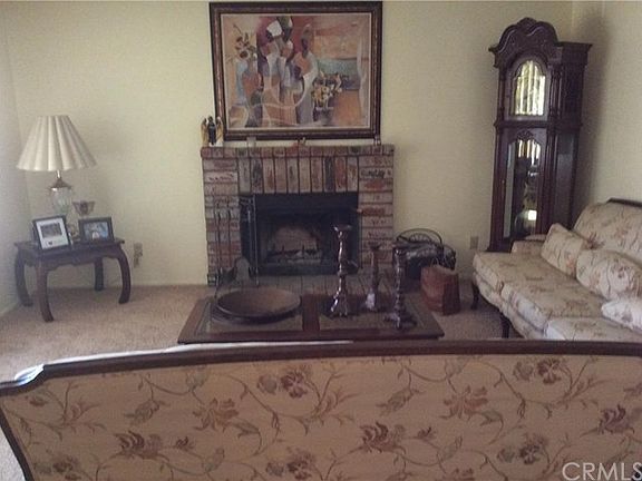 3rd image of 25665 Stuyvesant St