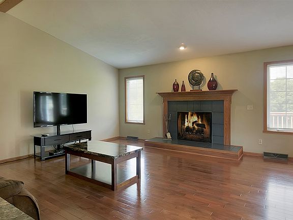 2nd image of 10914 Dublin Dr