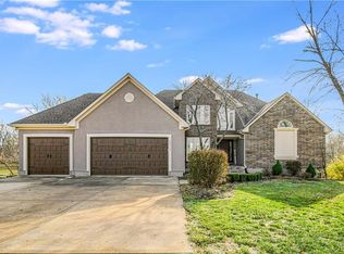 15717 Meadowbrook Ct, Raymore, MO 64083