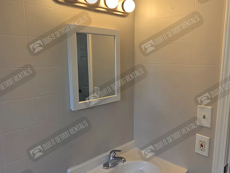 13065 Sherman Ave — Photo 17