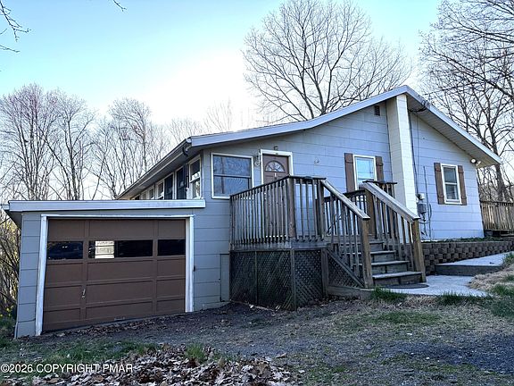 2nd image of 165 Hemlock Dr