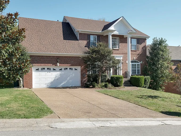 1812 Apple Ridge Cir — Photo 3