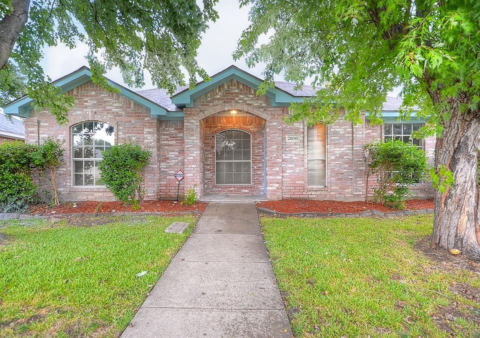 1st image of 2800 Hidden Springs Dr