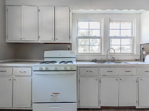 4th image of 505 W Texie Ave