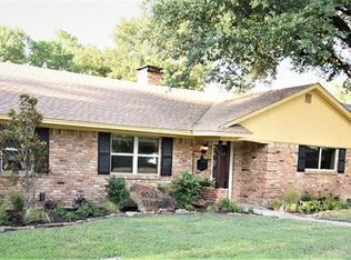 9021 Westglen Dr, Dallas, TX 75228