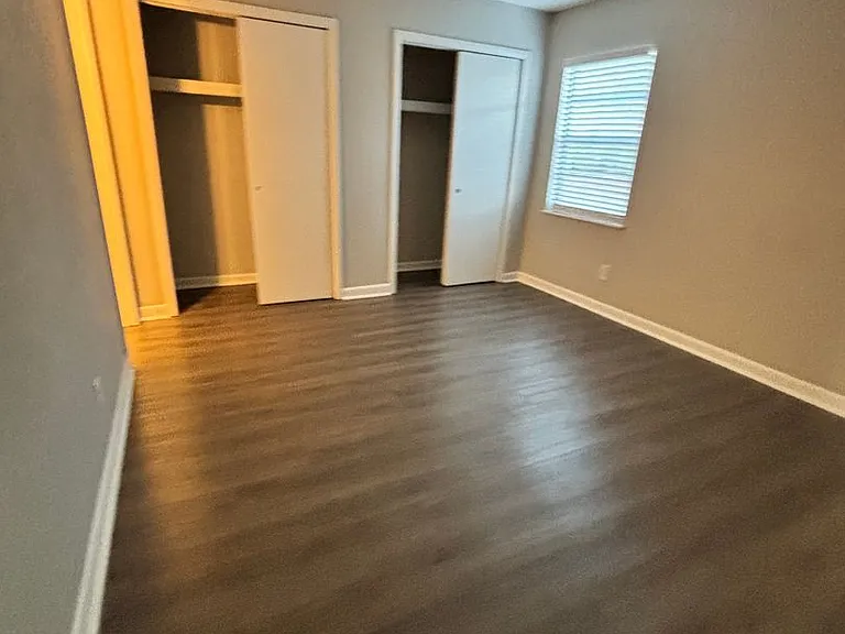Blakely Place Apartments — Photo 17