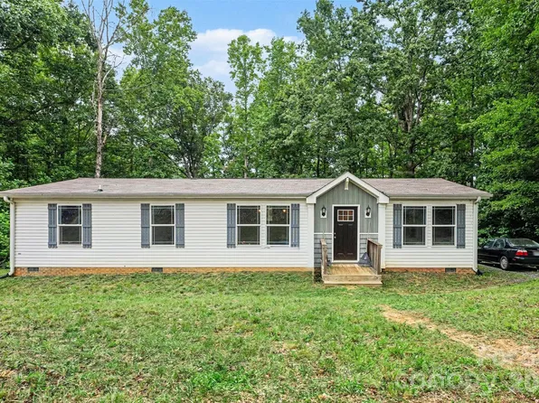 2998 Wilderness Trce, Claremont, NC 28610