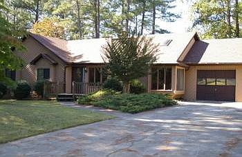 2nd image of 2643 Peachtree Pl