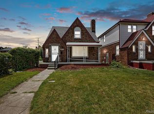 18005 San Juan Dr, Detroit, MI 48221