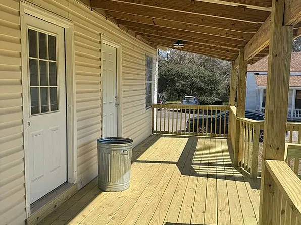 116 Parker St N, Wiggins, MS 39577