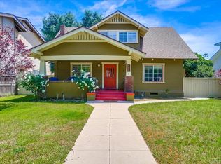 1374 E Villa St, Pasadena, CA 91106