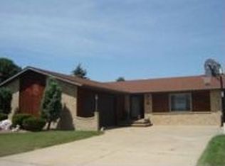 63 Sunray Ct, Appleton, WI 54915