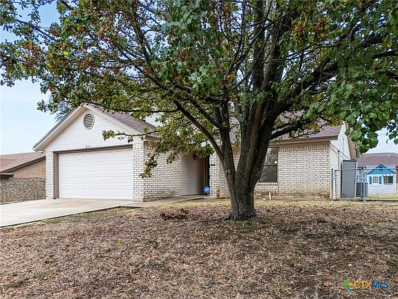 3rd image of 211 Halter Dr