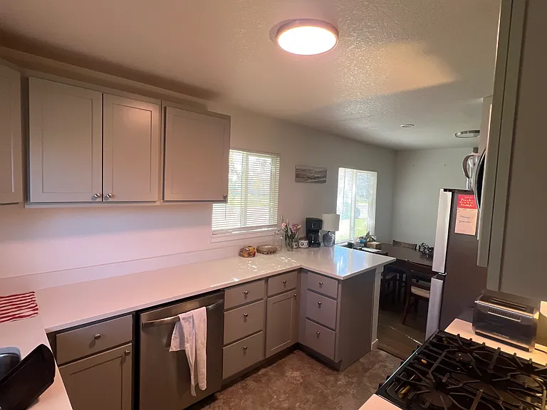 2415 S Marion St — Photo 14