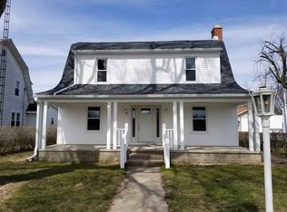 608 W South St, Winchester, IN