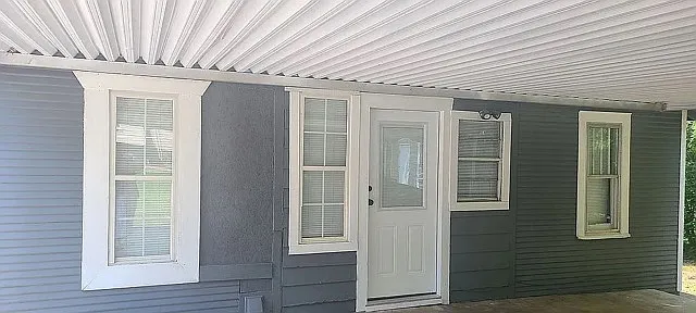 425 Greenwood Ave — Photo 3