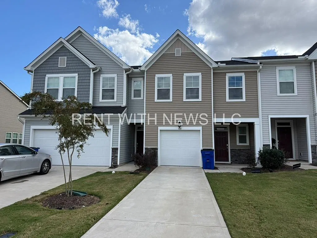 3 bed, 2.5 bath, 1792 sqft, $1,750 — Photo 1