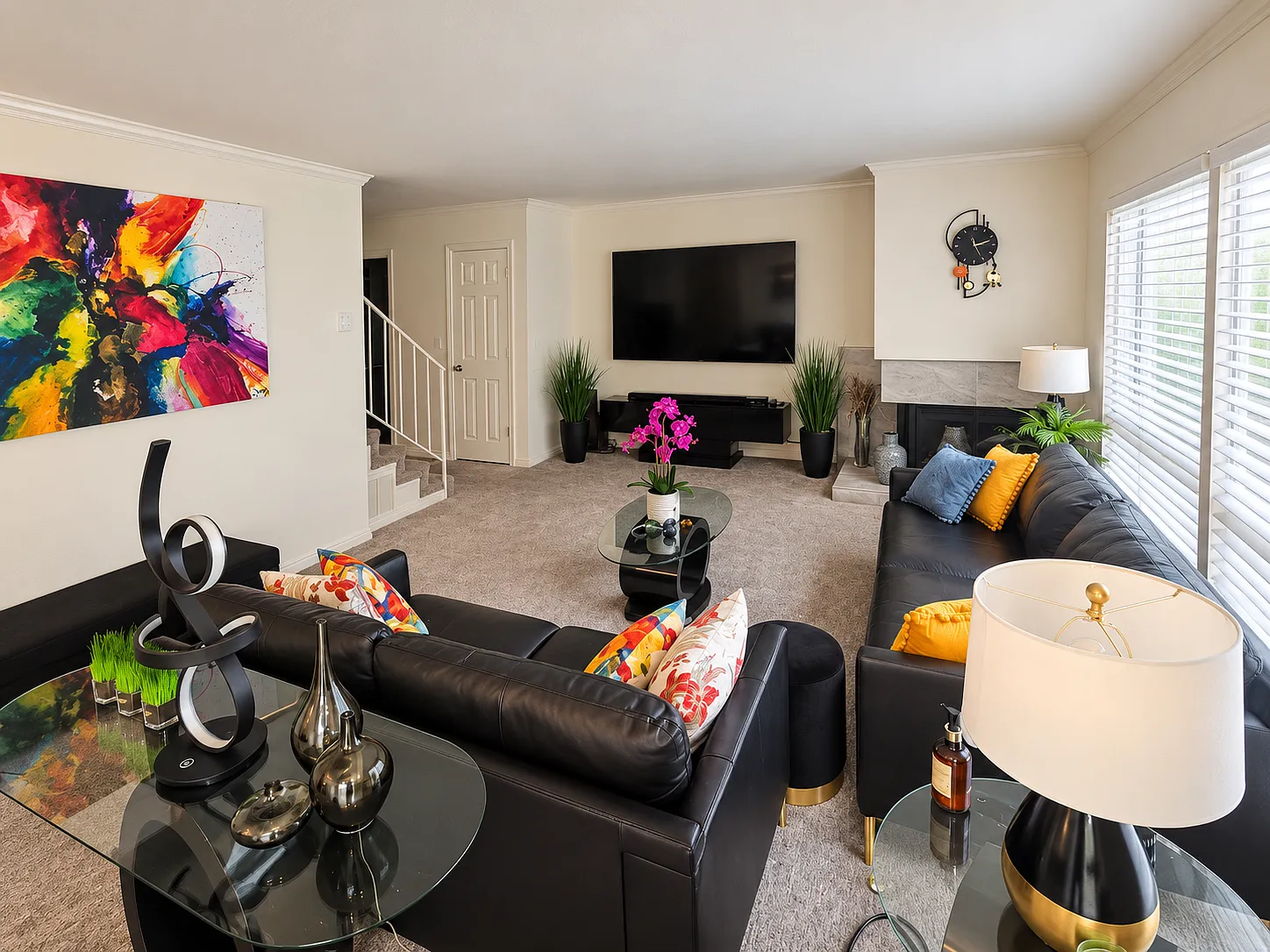 2 bed, 2.5 bath, 1512 sqft, $4,300 — Photo 2