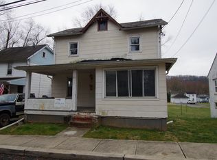 45 Cornish St, Washington, NJ 07882