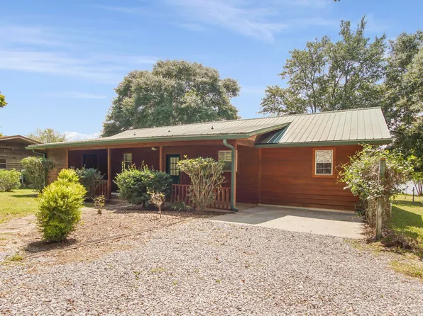 356 Juniper Island Dr, Defuniak Springs, FL 32433