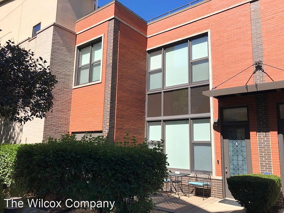 1st image of 920 N Crosby St