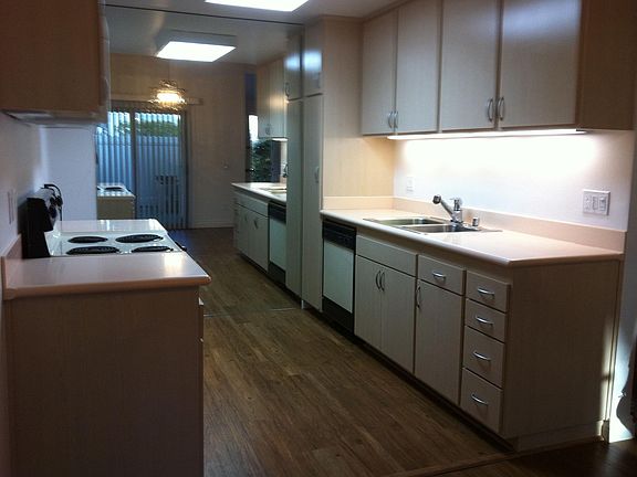 4th image of 1412 Ramona Dr