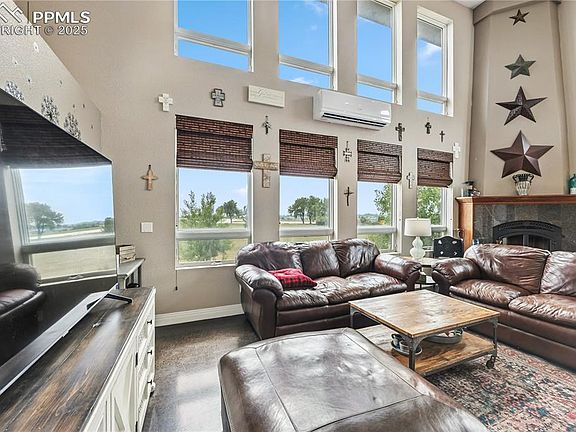 5th image of 17635 Silver Fox Ct