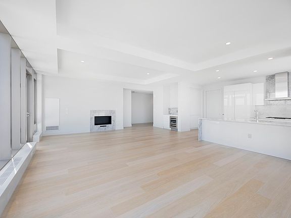 4th image of 133 Seaport Blvd #Penthouse 3b