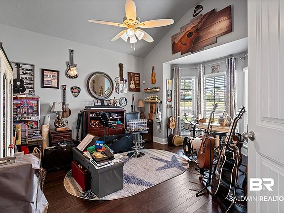 5th image of 12269 Aurora Way