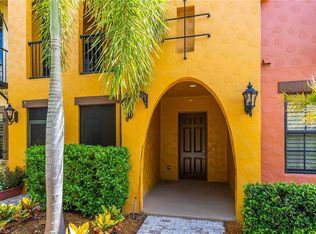 9037 Alturas St #37-2, Naples, FL 34113