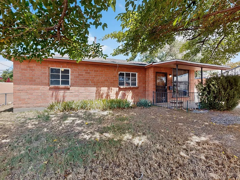 8715 Menaul Blvd NE — Photo 36