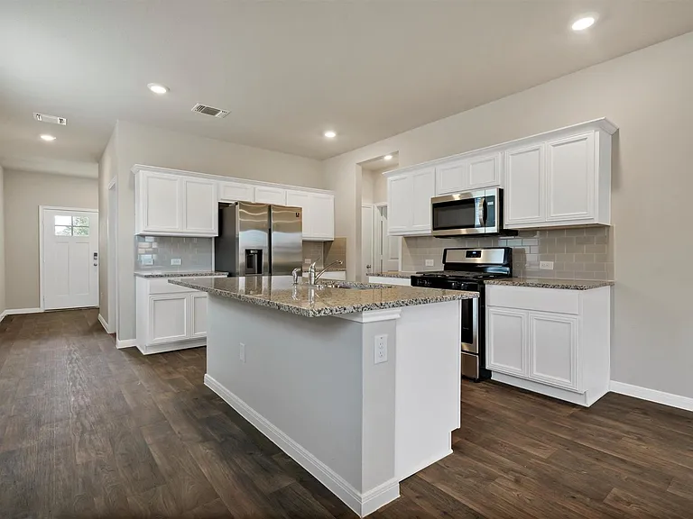 2909 Tweedy Trl — Photo 15